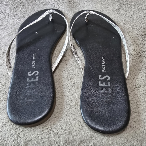 TKEES Black and Snakeskin Print Thong Sandals Size 9 - Picture 4 of 9